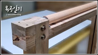 convertible sawhorse / especially  useful for heavy or long wood work [woodworking]