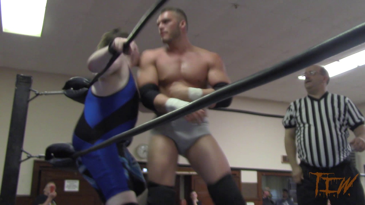 Damon Ravage vs. Zack Clayton