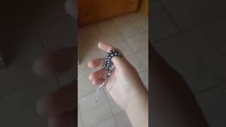Tesbih Böyle Sallanır Yavaş Çeki̇m