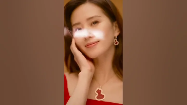 【刘诗诗来了】刘诗诗红色长裙太妖艳了，好漂亮 流金岁月细节 - 天天要闻