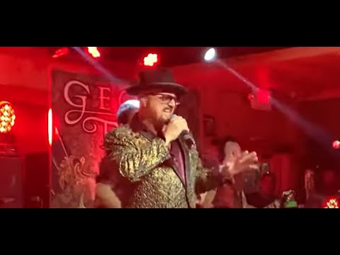 Queensryche's Geoff Tate performed Queensryche classics in New York! - video now posted