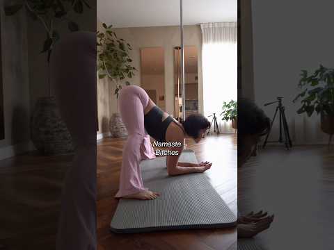 Sunday vibes ✨ #namaste #yogaposes #fyp