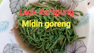 Lauk kampung midin goreng pusu gais by Chef Indai❤️ at long house. Happy lunch 😋✌️