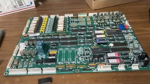 The Most Beautiful Pinball PCB Of All Time - Williams High Speed Board Repair