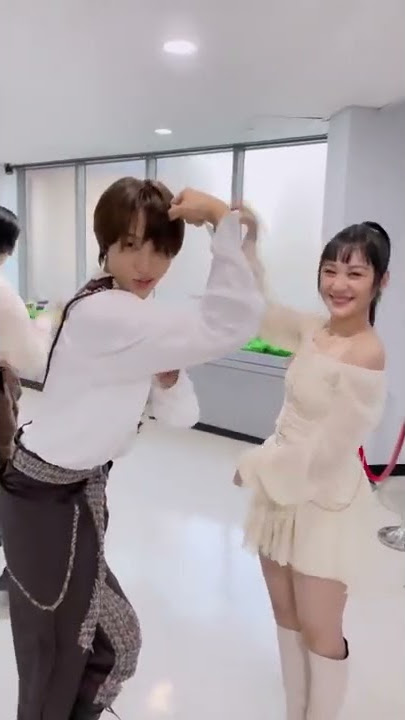 Kai as peaches backup dancer😂😂😂. they are so cute. #kai #peaches #exo