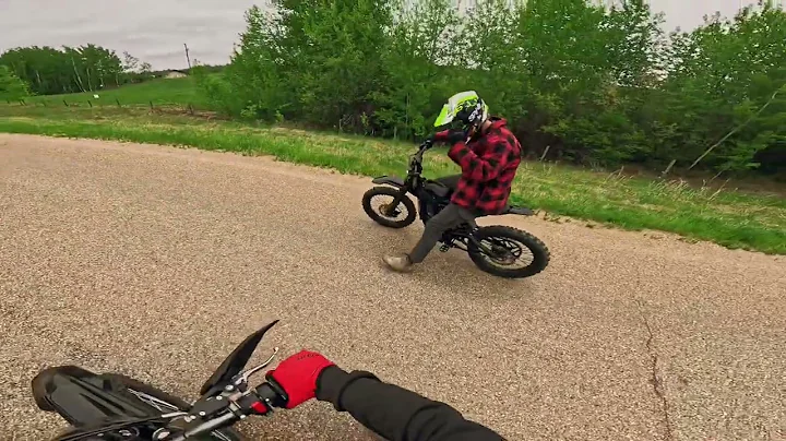 Who’s Faster? 2025 Surron Ultra Bee vs 2025 E-Ride Pro SR – Drag Race Showdown!