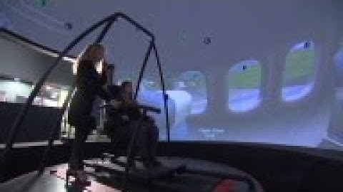 Virtual reality room may help fear of flying