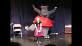 I Want a Hippopotamus for Christmas, Nikki Sings with a Dancing Hippo