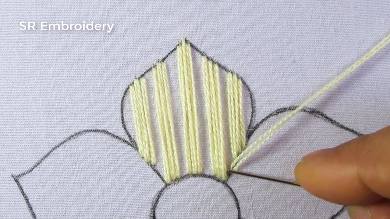 Hand Embroidery Beautiful Flower Pattern Fancy Flower Design New Idea ...
