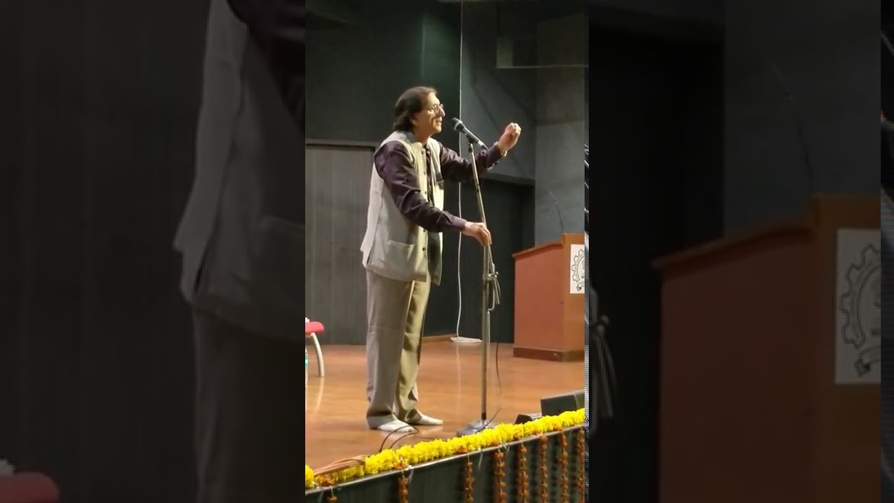 Waseem Barelvi in Mumbai   Geet  Tu Amber Ki Aankh Ka Tara