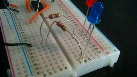 Alternating led flasher with 555 ic