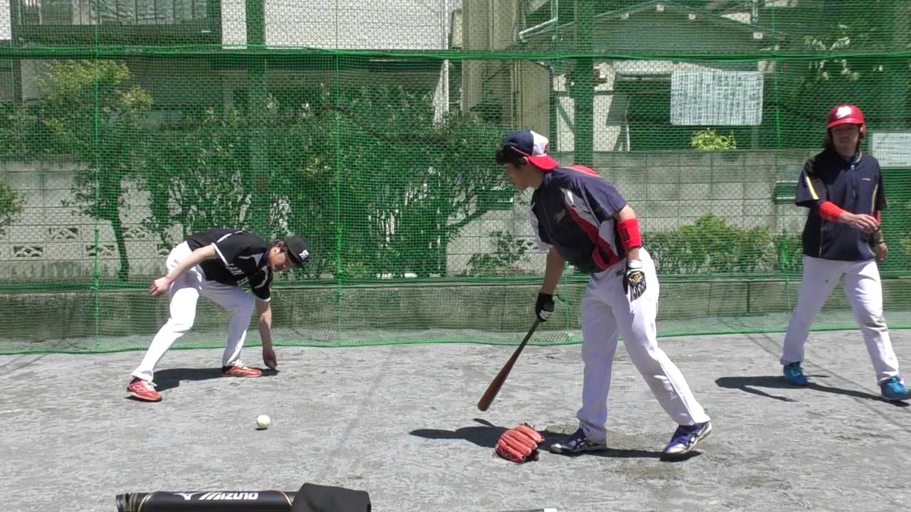 たまに嫌らしい球がくる ダルビッシュから2塁打を打った男 軟式日本代表選手とトスバッティング Youtube たまに嫌らしい球がくる ダルビッシュから2塁打を打った男 軟式日本代表選手とトスバッティング Youtube