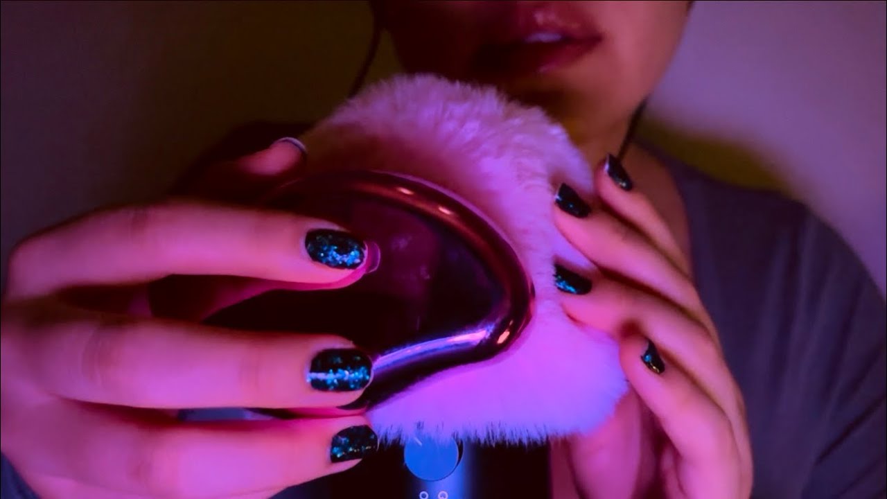 ASMR fluffy mic brushing (background ASMR) 😴💤