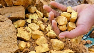 amazing day! gold miner found a lot of gold treasure  I found at Mountain Mine, in Tailings