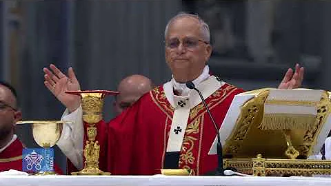 POPE LEO XIV Sings the Pater Noster (Our Father) in LATIN