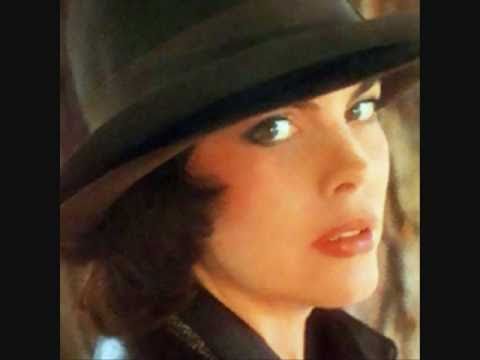 MIREILLE MATHIEU La Marche De Sacco Et Vanzzeti