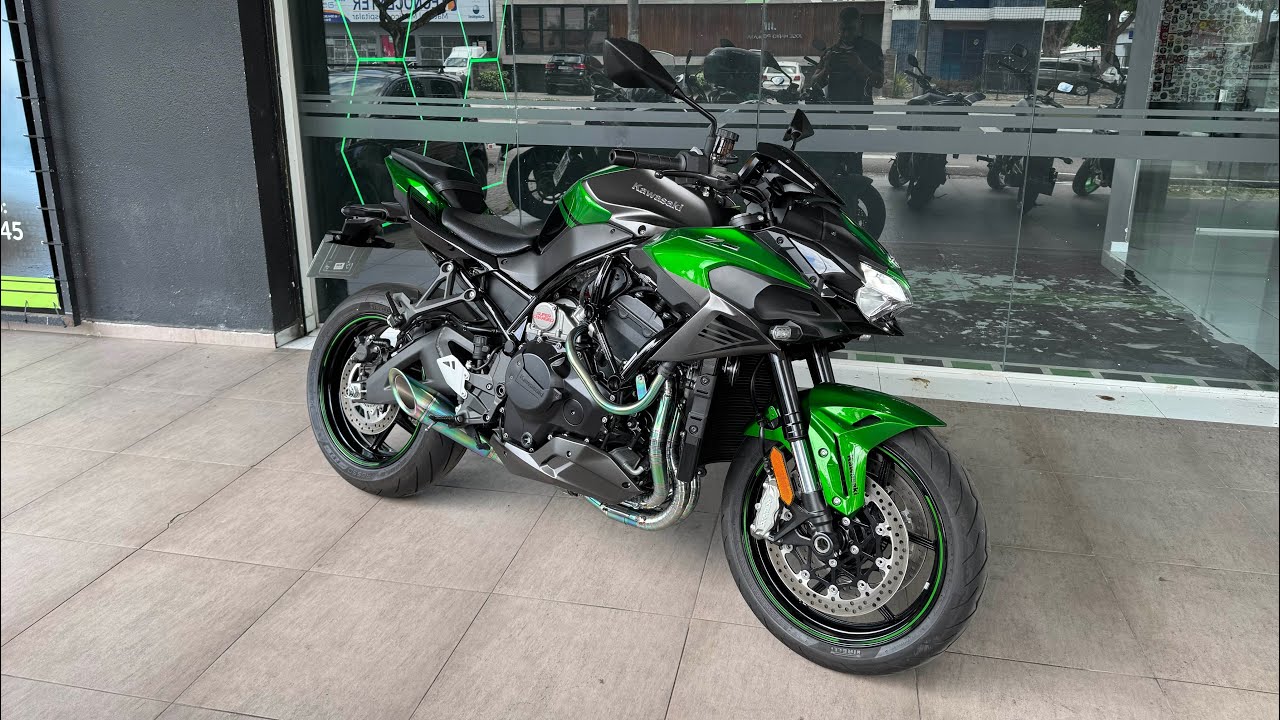 ミユキ　緑s2 KAWASAKI ZH2 WITH FULL EXHAUST FROM LOUGAN RS IN TITANIUM - YouTube