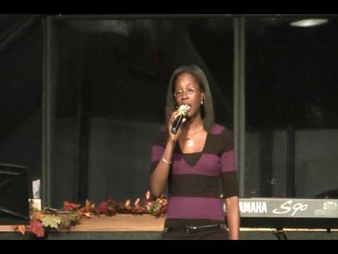 Roxanne singing Never Give Up (Yolanda Adams cover)