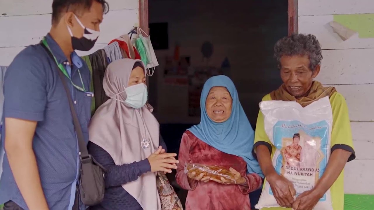 Penyaluran Zakat Keluarga Pengusaha H Abdul Rasyid AS di 5 Kabupaten ...
