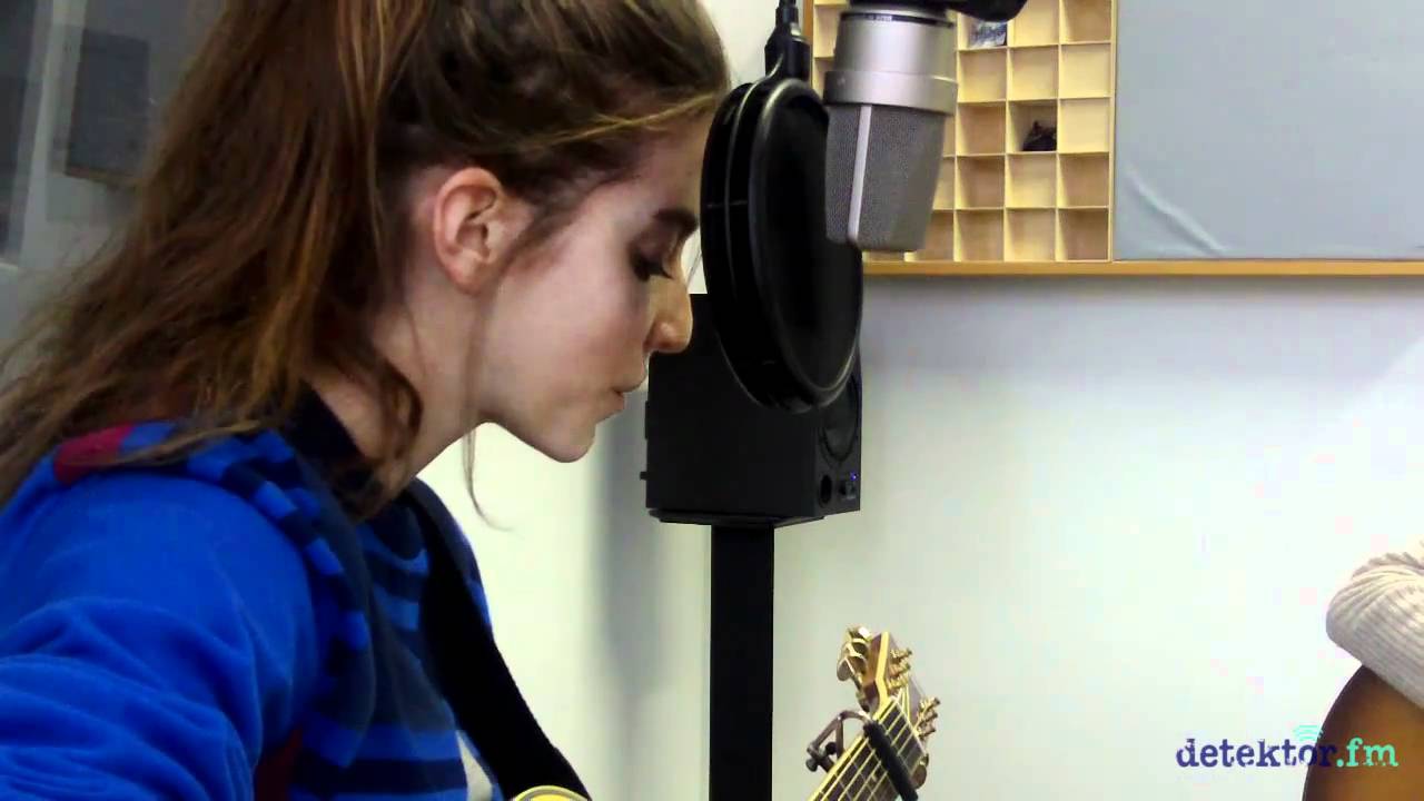 Boy - Drive Darling (detektor.fm Akustik-Session) - YouTube