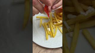 Küçücük kutuya hamburger daldırmayı bırakıyorum şu andan itibaren 🥹
