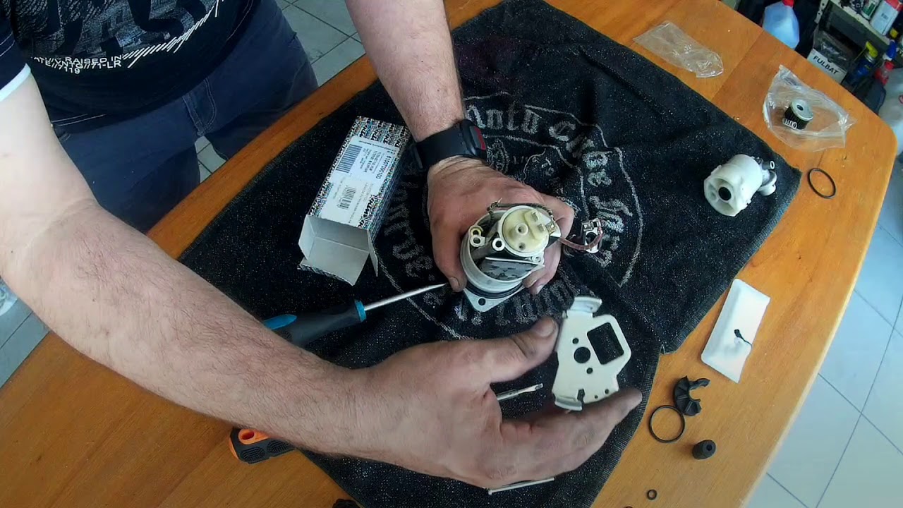 Ktm 1290 Super Adventure fuel filter change YouTube