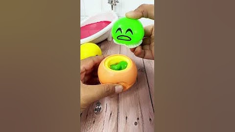 The Emoji Exaggerates 💩😪😬🫤#shorts #fidgets #squishy #trend #tiktok #funny #viralvideo