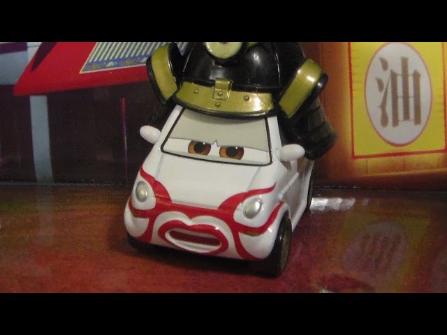 カーズ2 スーパーチェイス　4台セット　SUPER CHASE MATTEL Amazon.com: Disney Pixar Cars 2 Mattel Super Chase #2 Chinese Race