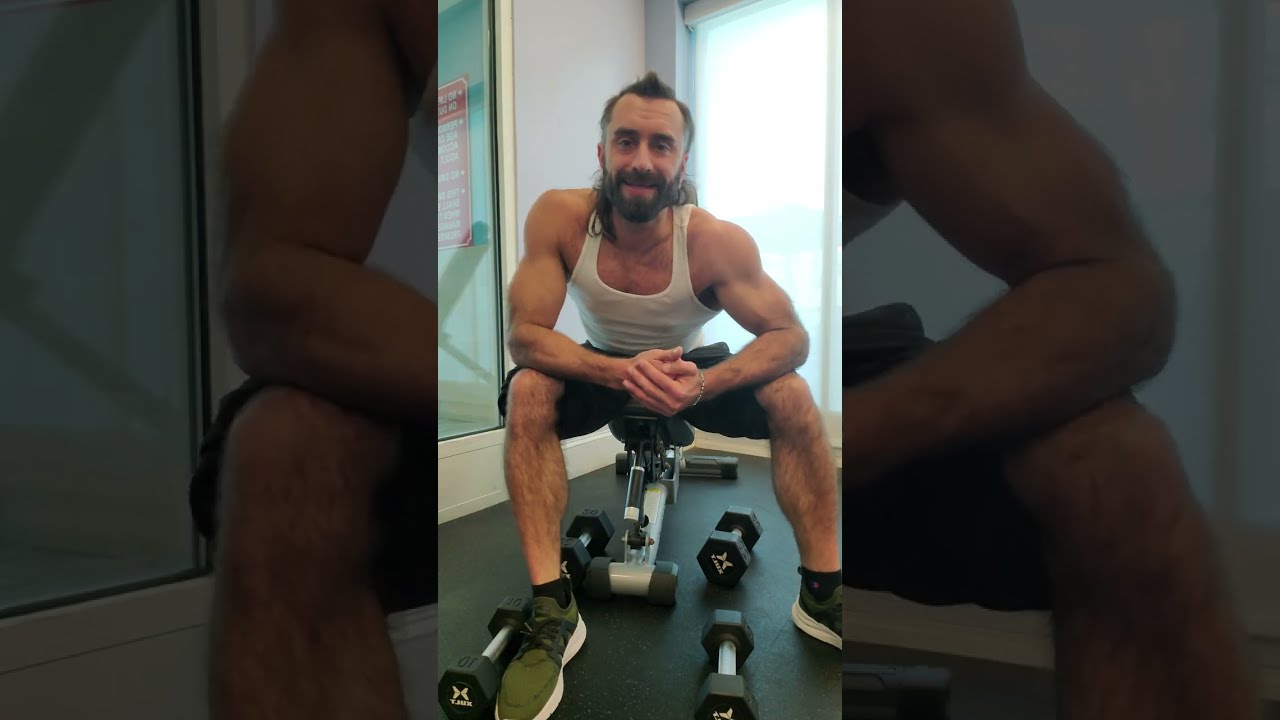 How to train your triceps. pushups and tricept dumbell extensions