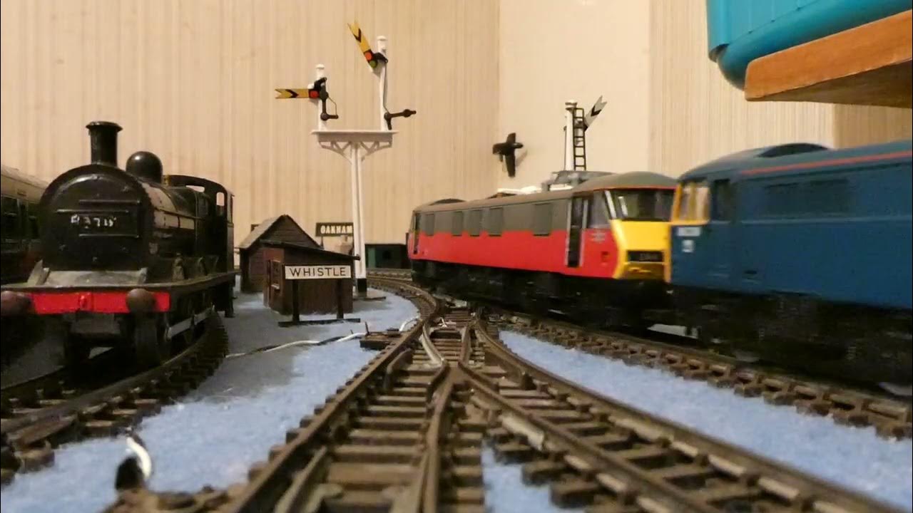 TRIANG OR LIMA MODEL RAILWAY ROLLING STOCK RUN THREE 090623 YouTube