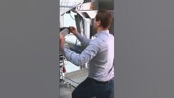 Rope closing by hand manual person | Video tutorial | Bulk handling & engineering insights