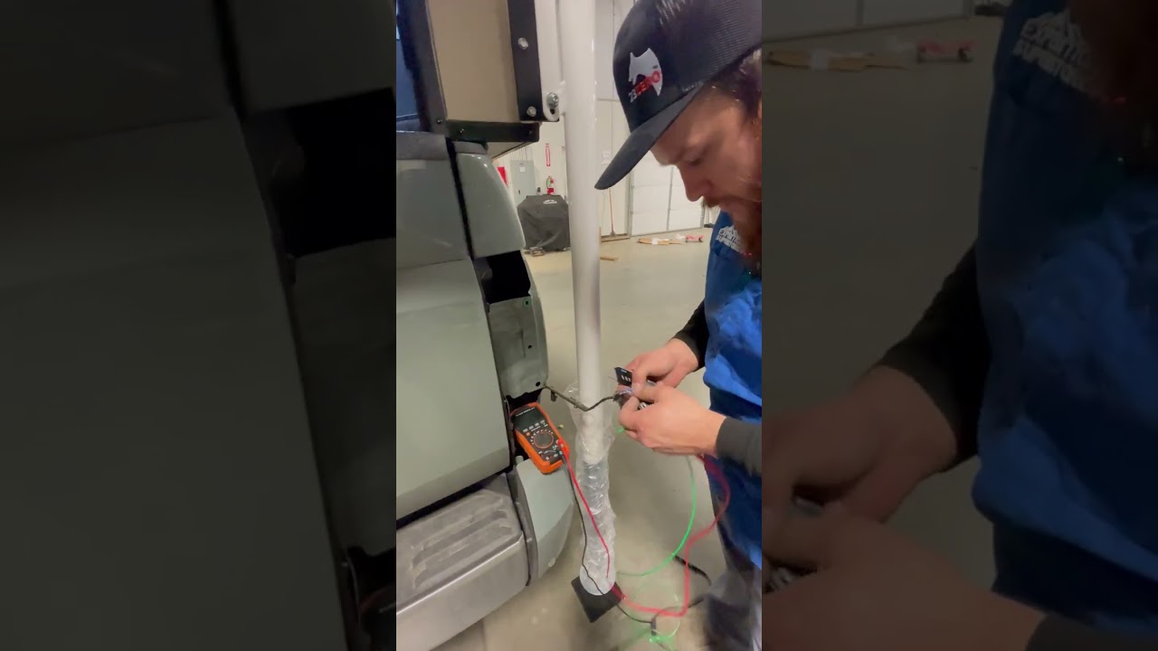 Four Wheel Camper - Project M on 2023 Toyota Tundra