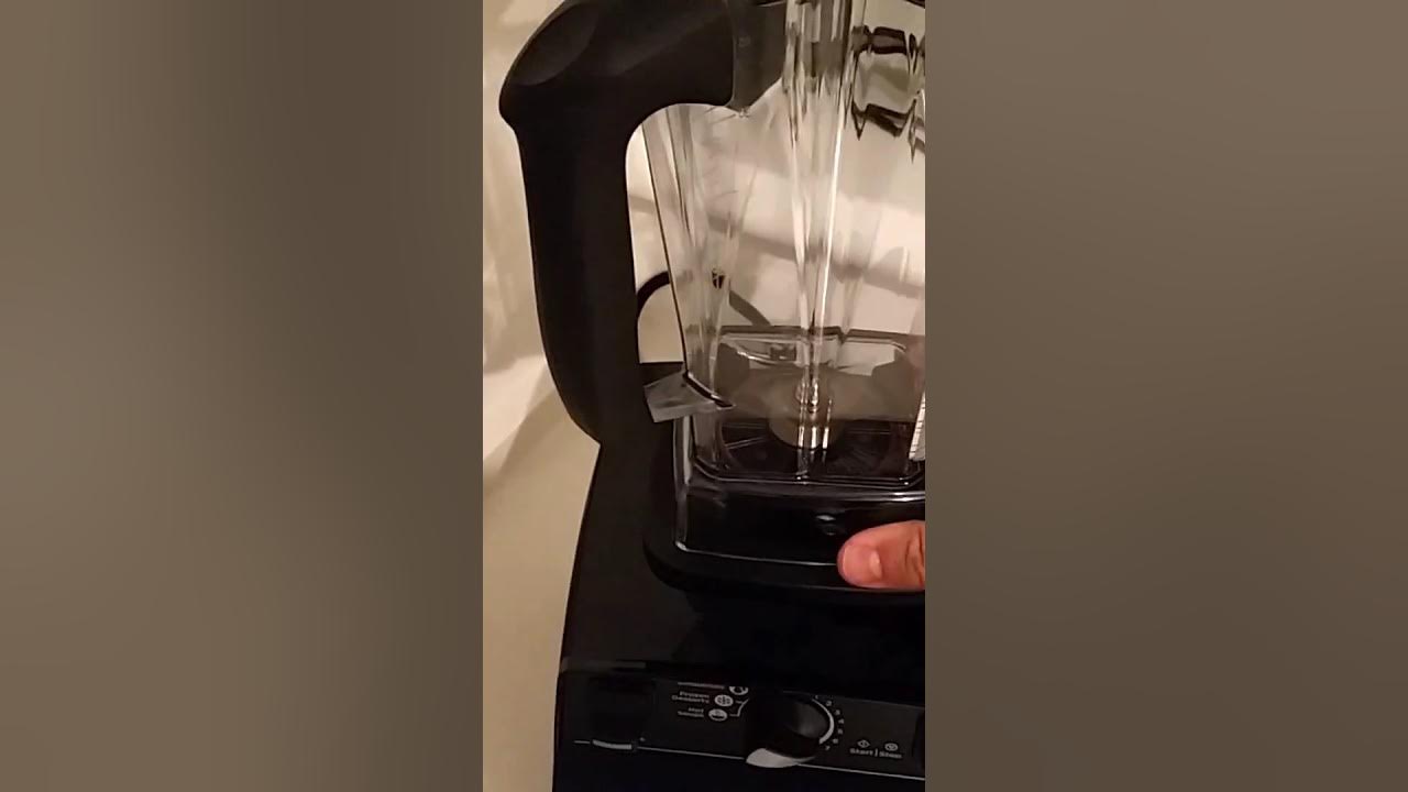 Vitamix sound. Weird or normal? YouTube
