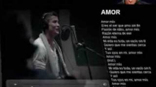 Video-Miniaturansicht von „Gustavo Simões canta Amor Mio - Passatempo BES  Cristiano Ronaldo - Rádio Comercial“