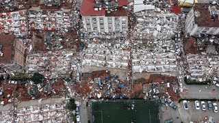Жуткие последствия землетрясения в Турции. Число погибших превысило 45 тысяч человек