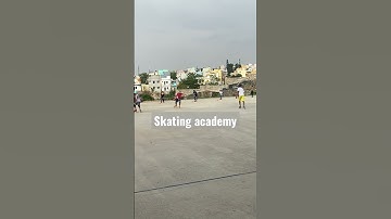 Skating practice speed turn Backward skating