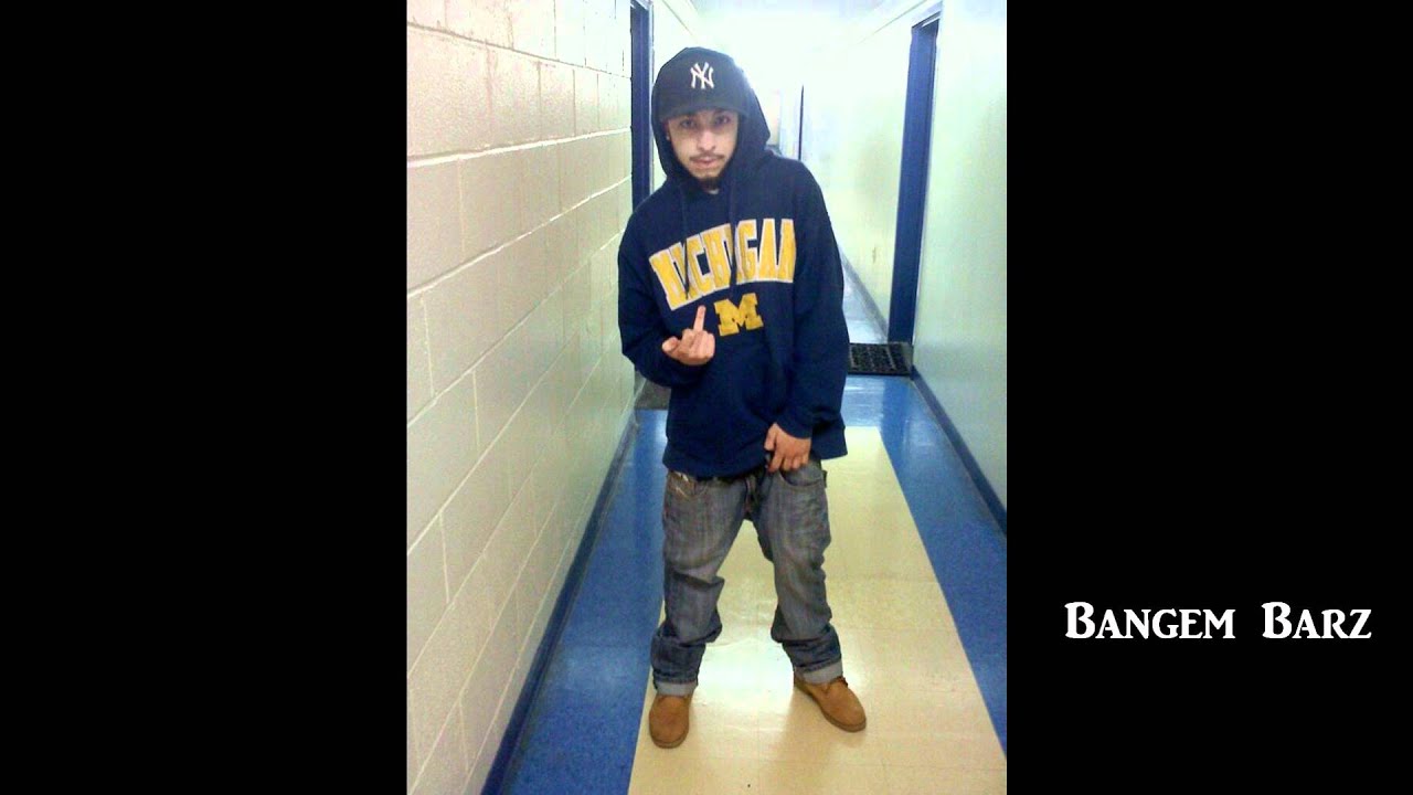 Bizzy - Breathe feat Akay Stacks & Bang Em Bars