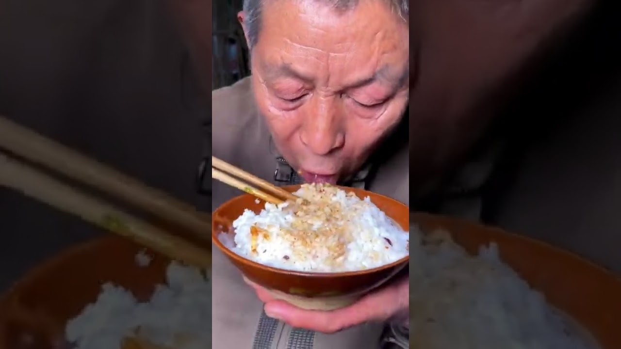 Yummy Chinese foods|| Old man eating Chinese foods