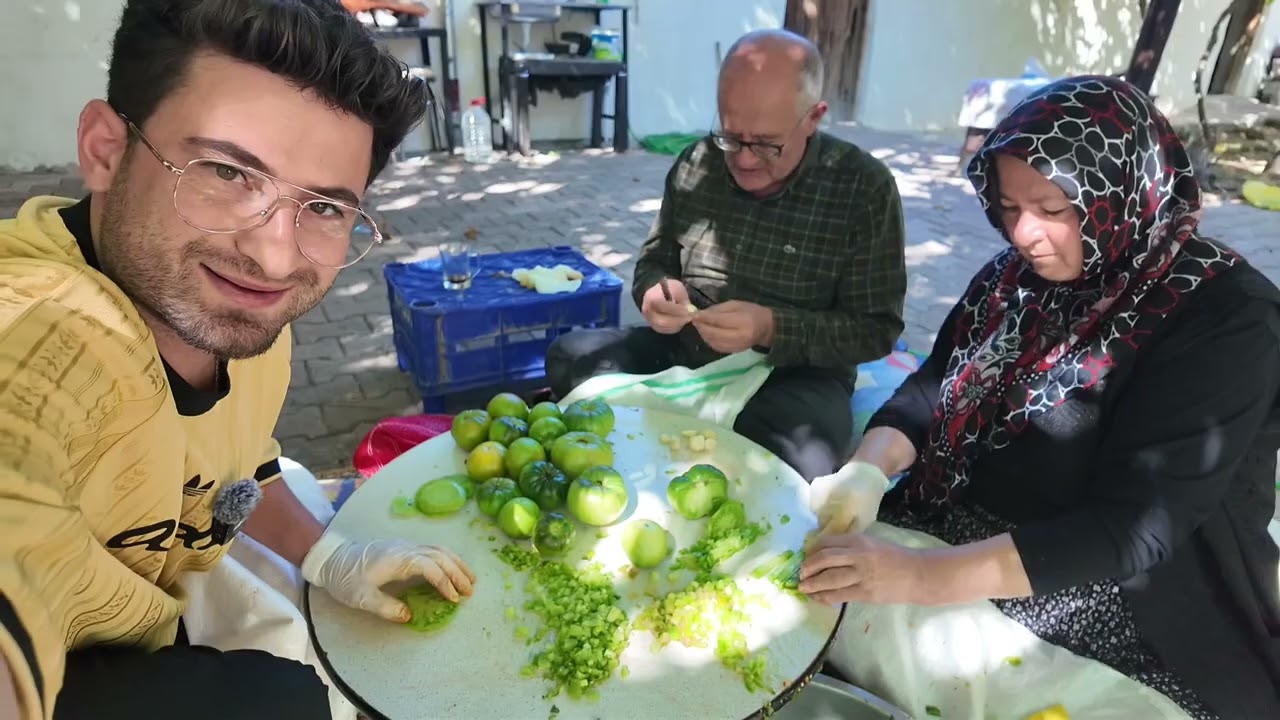 Yozgat Usulü İç Turşu Patlıcan İç Biber İç Turşusu