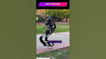 SOCCER PLAYING ROBOT #trending #viral #shortvideo