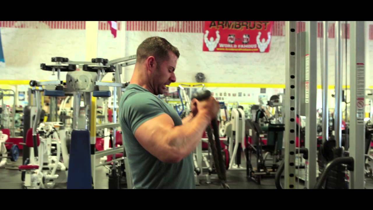 ALEXCARNEIRO.COM - TRAINING -BUILDING BICEPS & TITAN TRICEPS