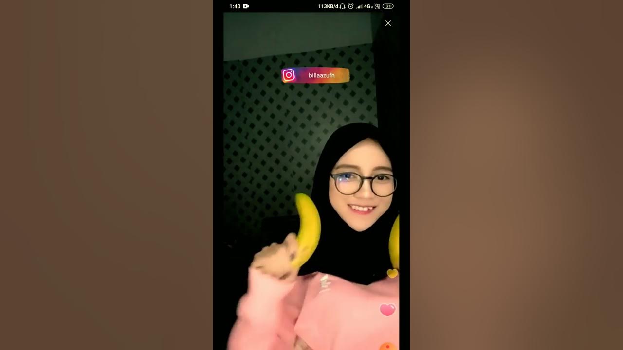 Bigo Live hot jilbab cantik main pisang - YouTube