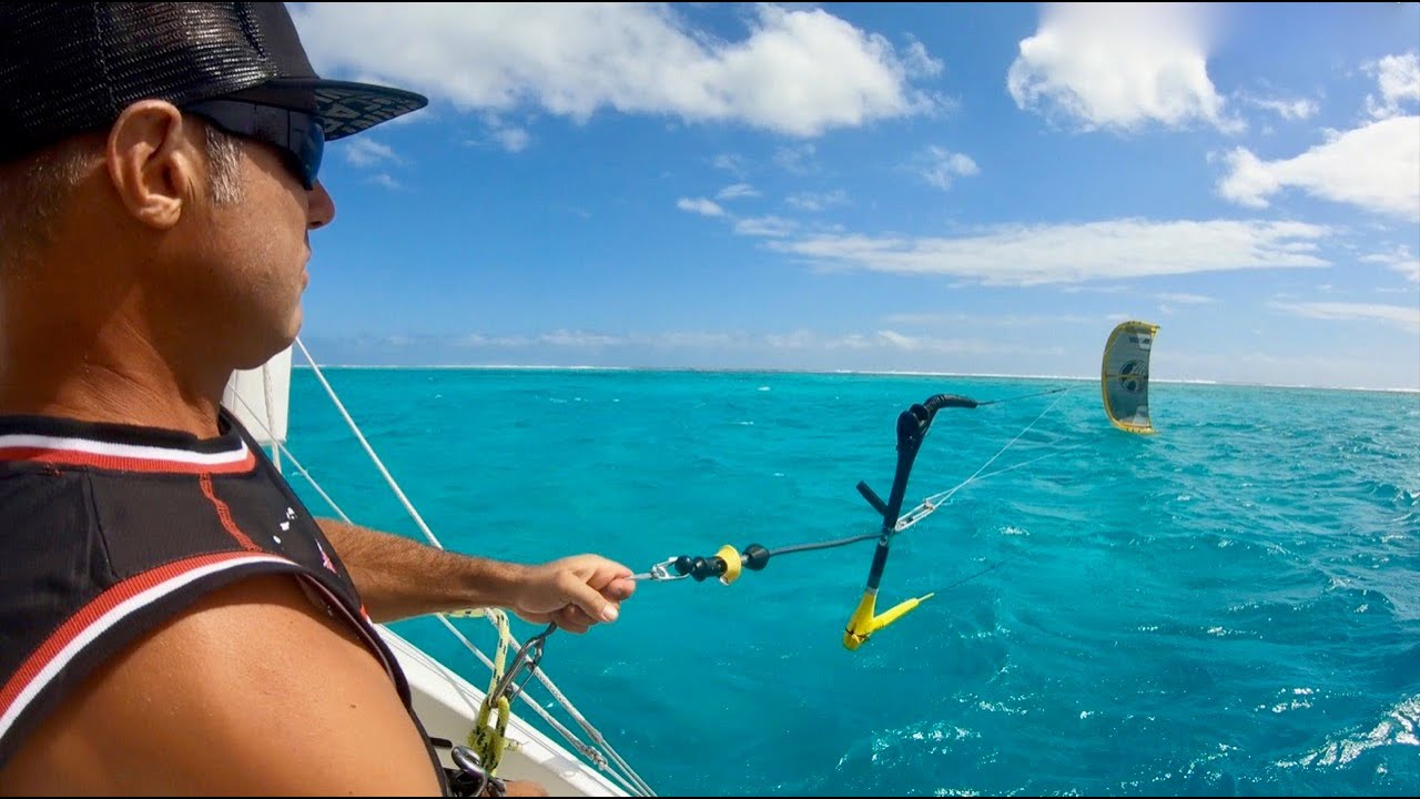 Landing and Retrieving Your Kite From a Boat – (Kiteboarding Tip)