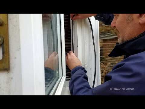Video: Înlocuirea etanșărilor de pe geamurile din plastic de către tine