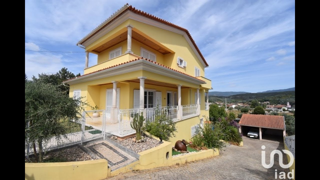 379 000 € | Moradia T5 em Lousã - Coimbra (link na descrição) | IAD Portugal