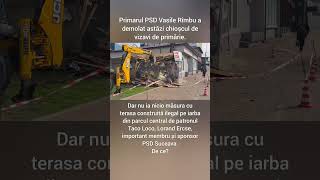 Pe alții îi demolează, pe colegii de partid îi protejează.