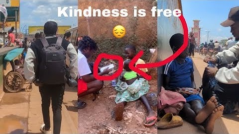 unexpected act of kindness / kindness is free