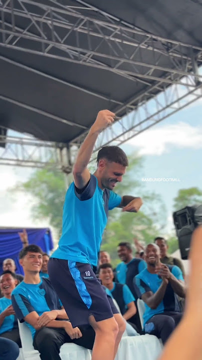 Tarian Calon Best Player Tyrrone Del Pino #persibbandung