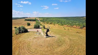 Хопер. Памятник Доблестному Донскому Казачеству.