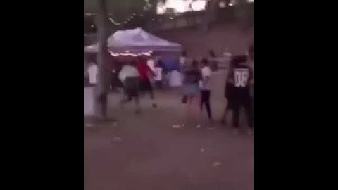 stan twitter: lil uzi running and hopping over things to get away from fans